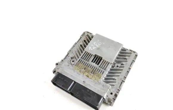 Audi A4 S4 B8 8K Engine control unit/module 8K0907551 5WP46405