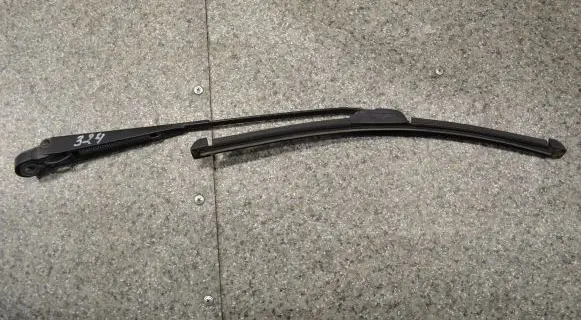 BMW 3 E30 Windshield/front glass wiper blade 27065
