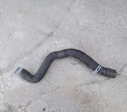 Ford Kuga II Engine coolant pipe/hose F1F18260DF