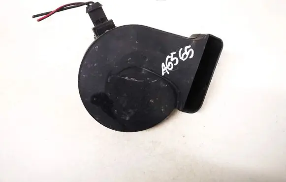 Volvo S60 Horn signal e49042