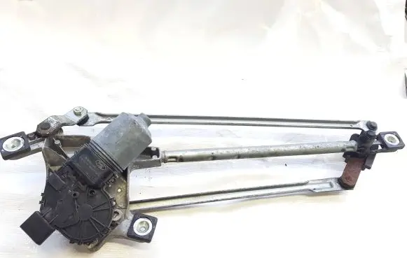 Ford Mondeo MK IV Wiper motor 7S7117508AB 0390243069