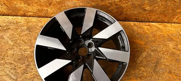 Volvo XC90 R21 alloy rim 32134885 P0P89KT
