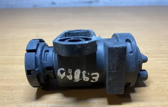 Peugeot 607 Turbo solenoid valve 0928400414 C2963