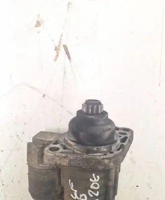 Volkswagen Golf V Starter motor
