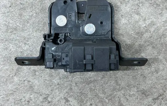 BMW i3 Tailgate/trunk/boot lock/catch/latch 7248075