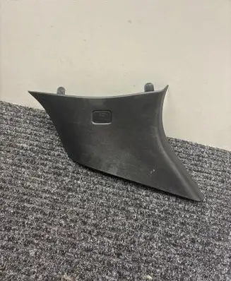 Volvo XC90 (D) pillar trim (bottom) 31363596