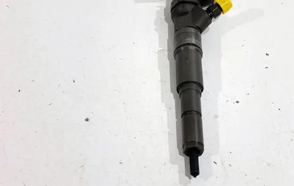 BMW 3 E90 E91 Fuel injectors set 7793836
