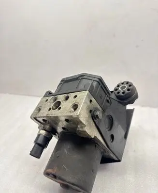 BMW 7 E38 ABS Pump 6753642 34516753642 6755741