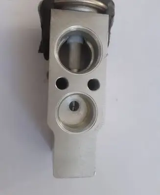 Honda Insight Air conditioning (A/C) expansion valve 4475003680
