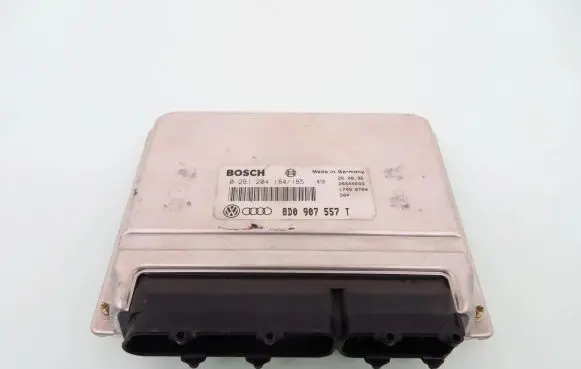 Audi A6 S6 C5 4B Engine control unit/module 0261204184 8D0907557T