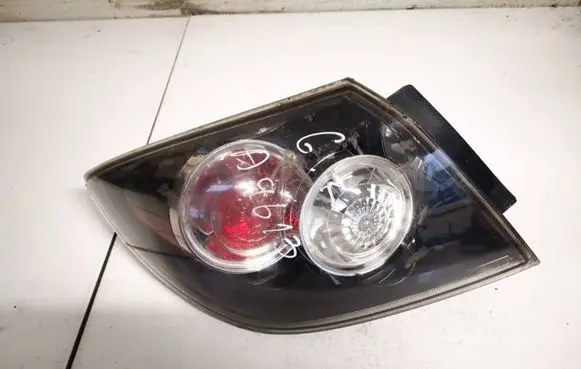 Mazda 3 I Rear/tail lights p6312