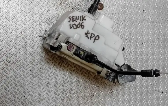 Renault Scenic II - Grand scenic II Front door lock