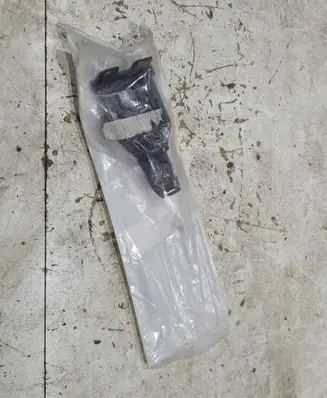 Radiator mount bracket
