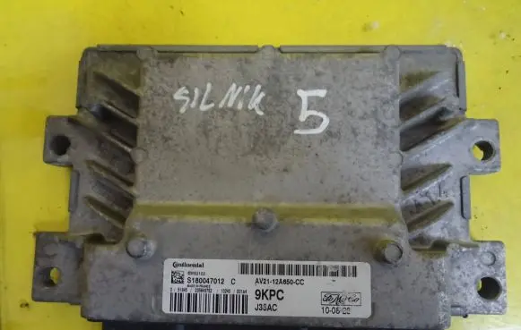 Ford Fiesta Engine control unit/module S180047012C AV21-12A650-CC