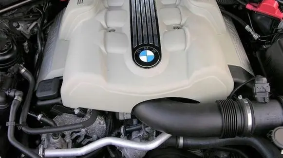 BMW 5 E60 E61 Engine