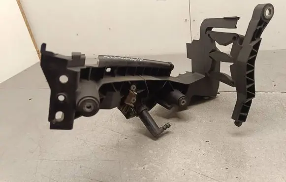 Audi Q5 SQ5 Headlight/headlamp mounting bracket 8R0805607