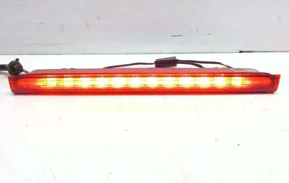 Volvo V40 Third/center stoplight 