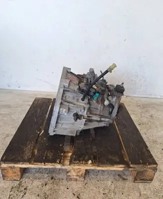 Renault Trafic III (X82) Manual 6 speed gearbox PF6082 320105040R C038781