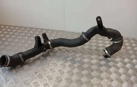 Intercooler hose/pipe