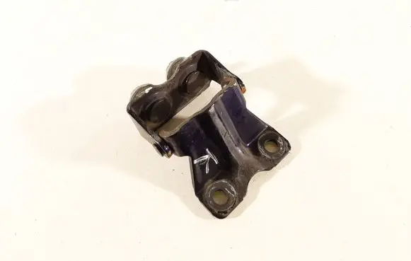 Subaru Legacy Tailgate/trunk/boot hinge