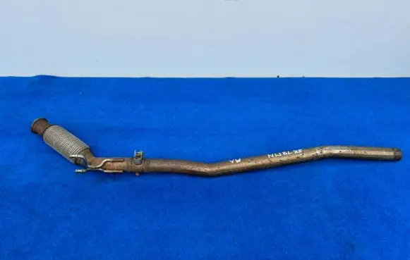 Seat Leon (5F) Exhaust gas pipe 5Q0253059FD