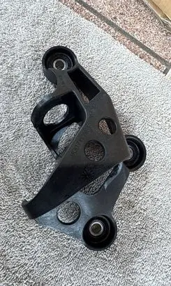 Volkswagen Polo V 6R Gear shift cable bracket 6Q0711789F