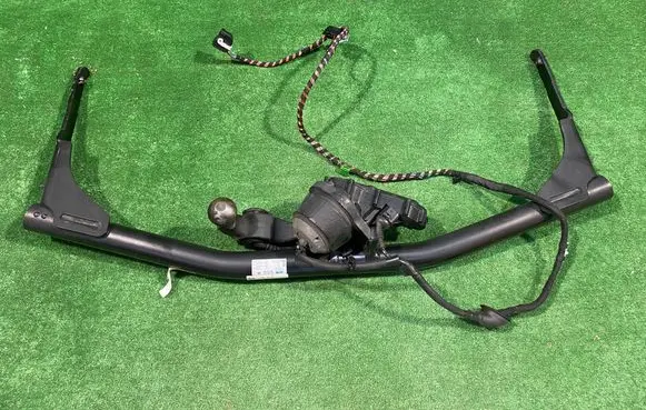 Volkswagen PASSAT B8 Tow bar set 3G9803881C