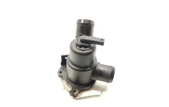 Mercedes-Benz B W246 W242 Thermostat/thermostat housing A6512000715
