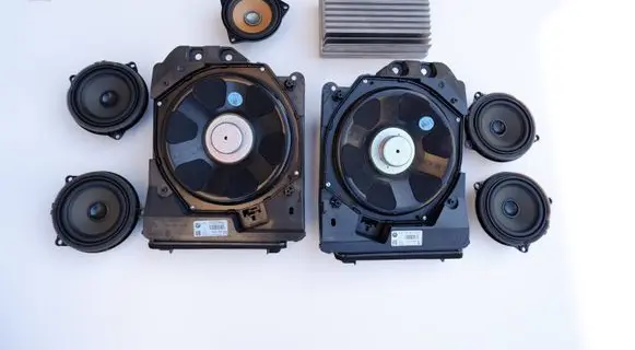 BMW 3 F30 F35 F31 Audio system kit 9383966 61231 5351818L