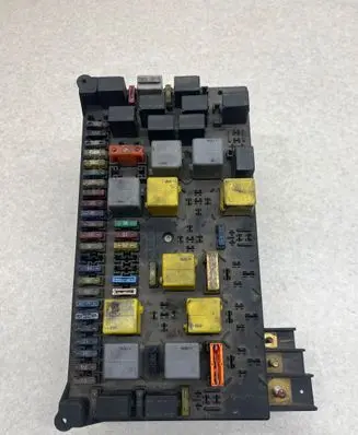 Mercedes-Benz ML W163 Fuse module 1635450205 08200101