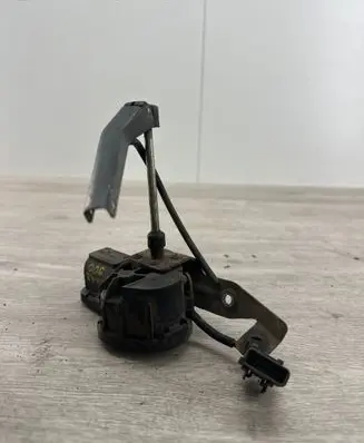 Saab 900 Headlight wiper motor 4240545 390706935