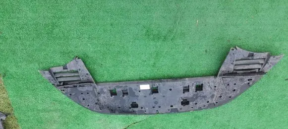 Peugeot 308 Engine splash shield/under tray 9807702180