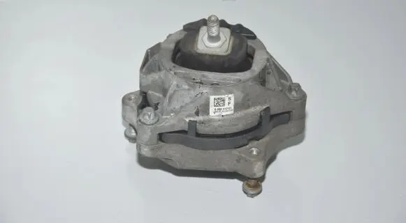 BMW 4 F36 Gran coupe Engine mount bracket 22116859412 6859412
