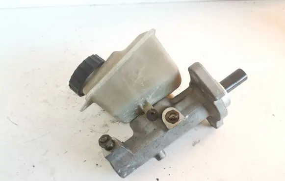 Volvo S80 Master brake cylinder 9157933