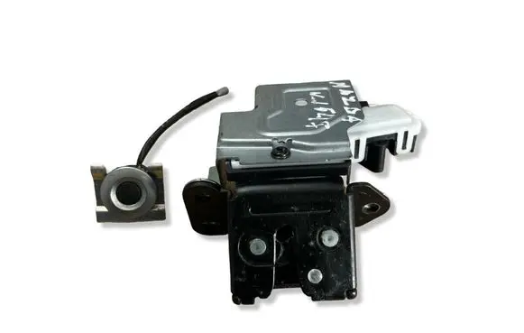 Mazda 3 II Tailgate/trunk/boot lock/catch/latch BBT962310B