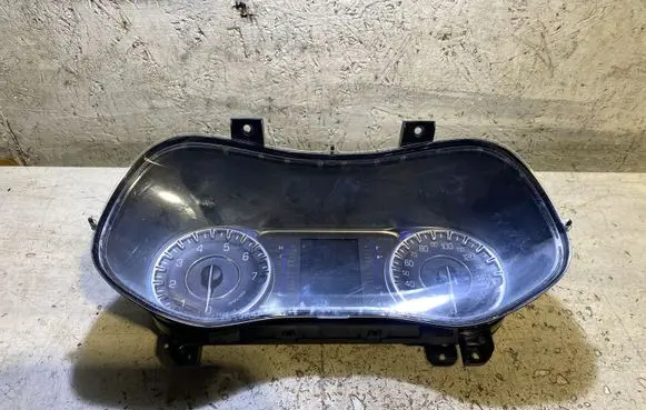 Chrysler 200 Speedometer (instrument cluster) P68105897AH