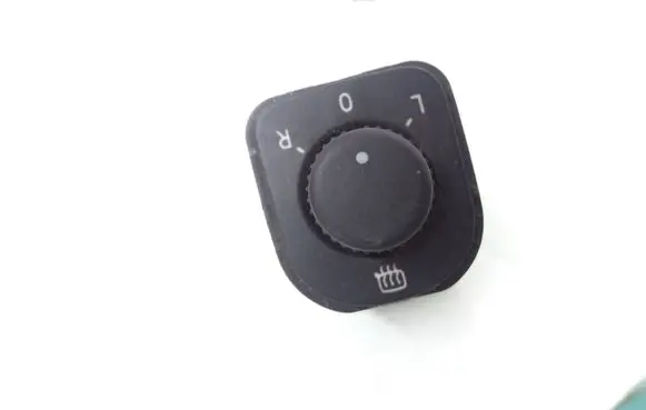 Volkswagen Golf V Wing mirror switch 1K0959565F