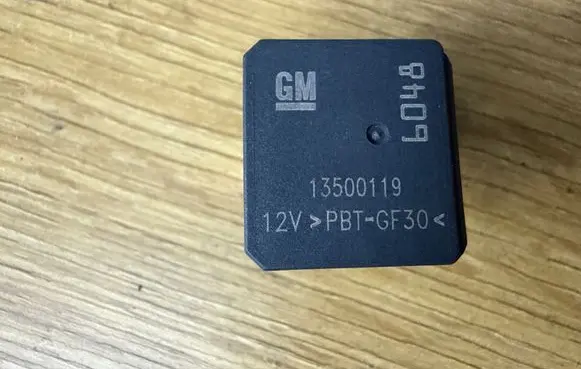 Opel Insignia A Other relay 13500119