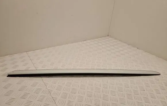 Citroen DS5 Windshield trim 9609866190