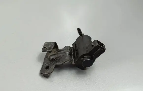 KIA Sorento Other engine bay part