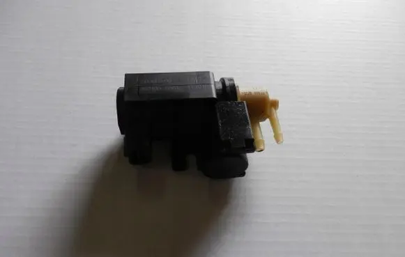 Opel Meriva B Vacuum valve 70308500OE