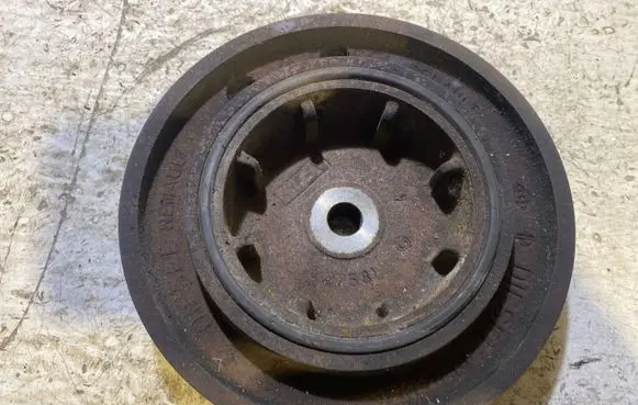 Renault Laguna II Crankshaft pulley