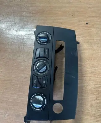 BMW 5 E60 E61 Climate control unit 11419110 14121810