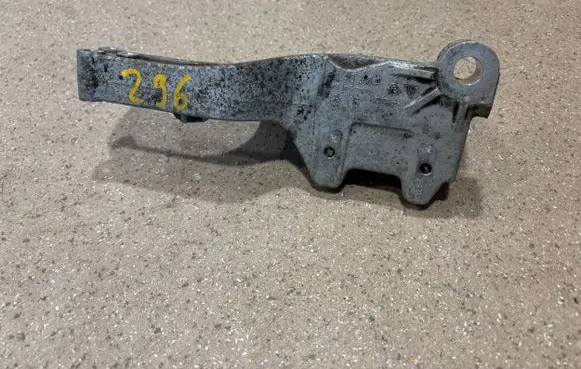Porsche Taycan 9J1 Sway bar bush bracket, front 9J1413358A