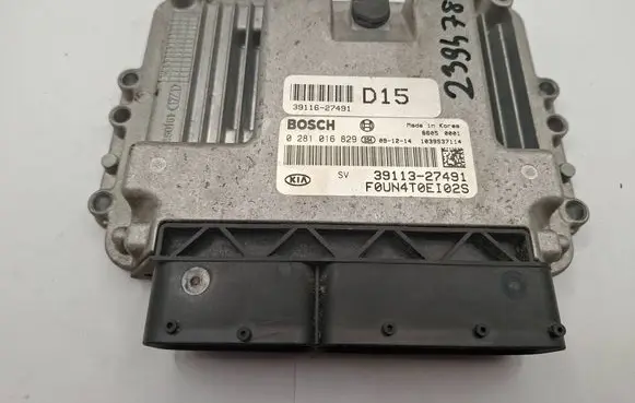 KIA Carens II Engine control unit/module 3911627491 3911327491 0281016829