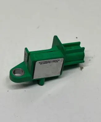 Volkswagen Touran I Airbag deployment crash/impact sensor 5M0909606A 5WK43658