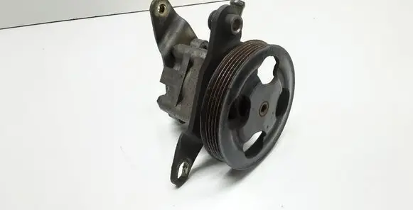 Mazda 626 Power steering pump 77044188 GE4T32650A