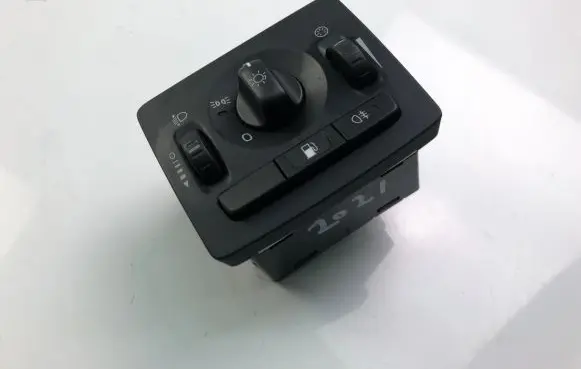 Volvo S40 Light switch 30669734
