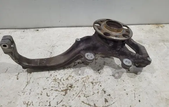 Mercedes-Benz SL R231 Front wheel hub 2310801