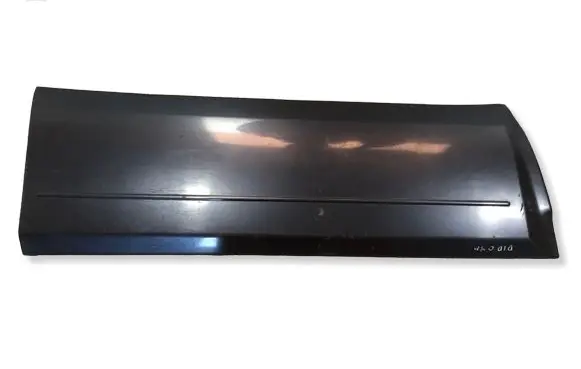 Mitsubishi Pajero Front door trim (molding) 5727A035